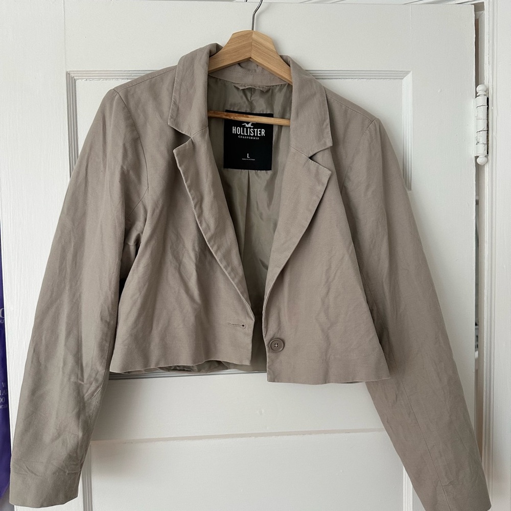 Hollister Women's Cropped Blazer